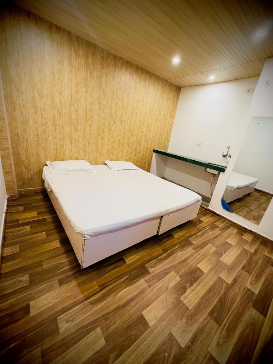 Eco Family Hostel Dźajpur Zewnętrze zdjęcie